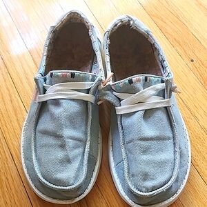 Hey Dude Women's Wendy Boho Light Denim (W 7)